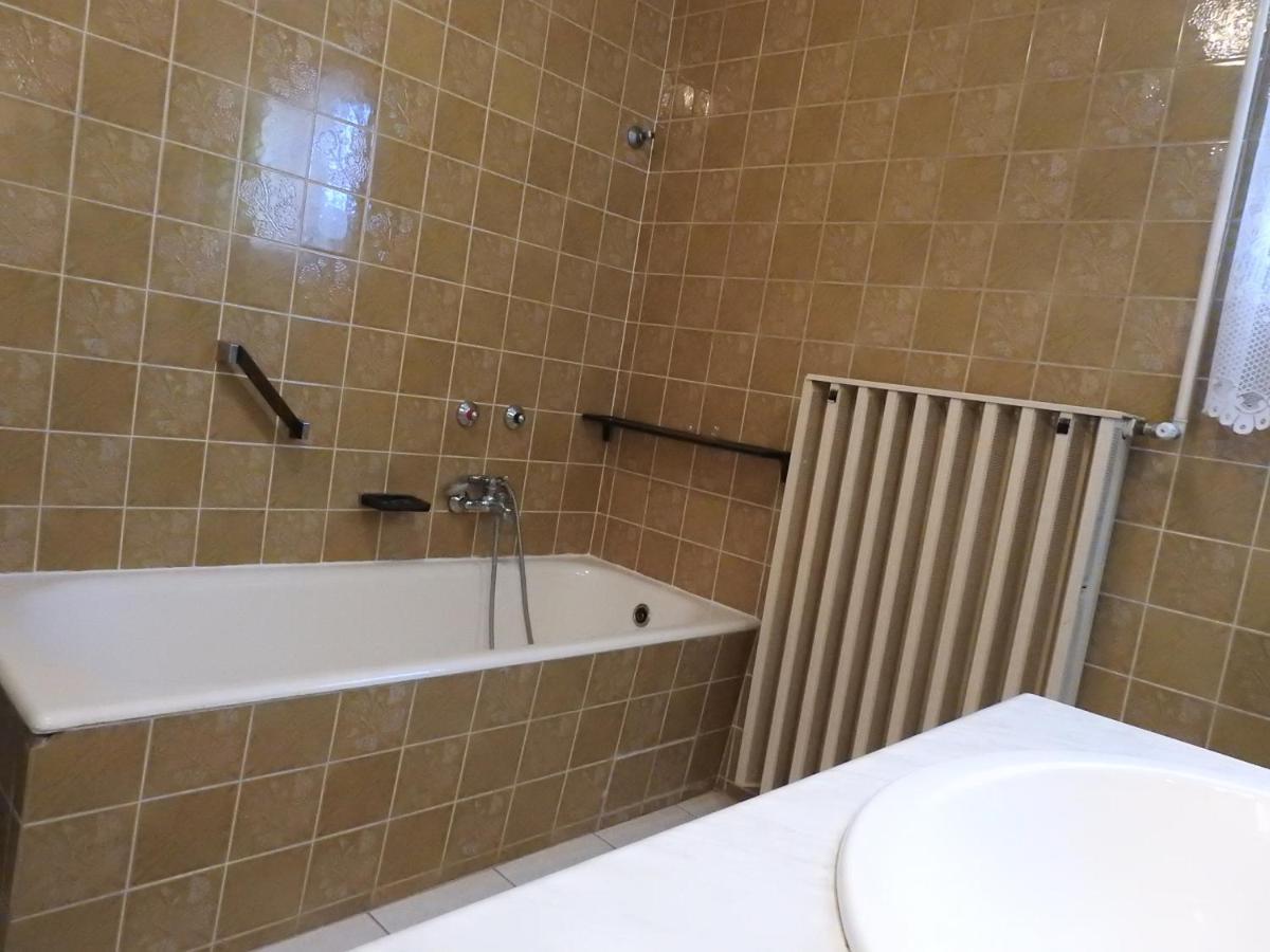 Haus Gizella Hotel Harkany Bagian luar foto