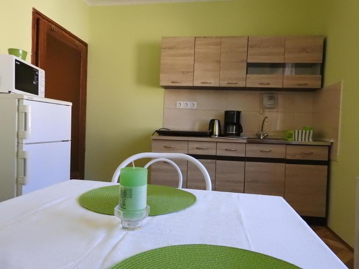 Haus Gizella Hotel Harkany Bagian luar foto