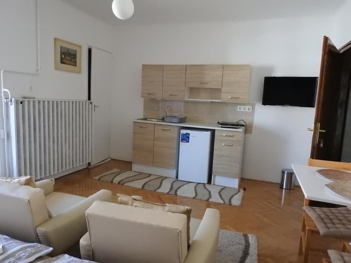 Haus Gizella Hotel Harkany Bagian luar foto