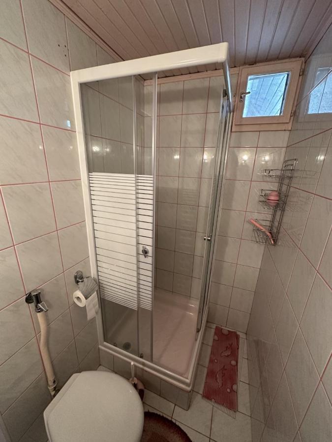 Haus Gizella Hotel Harkany Bagian luar foto